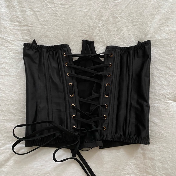 SAVAGE x FENTY by Rihanna Laced Satin Cupless Corset in black Medium - Picture 9 of 10